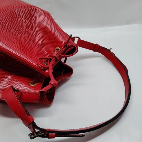 Louis Vuitton Petit Noe Epi - Picture 4 of 9